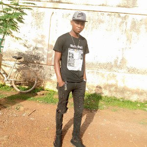 le pays d'abord