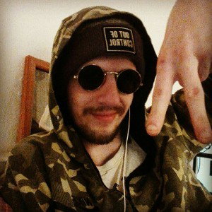 (besoffener Freestyle) Laura die Bitch